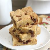 Thick and Chewy Nutella Chunk Cookie Bars