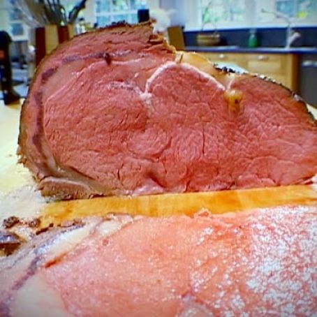 Dry Aged Standing Rib Roast with Sage Jus