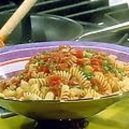 Emmanuel's Pasta, Peas, Prosciutto, and OnionRecipe courtesy Rachael Ray