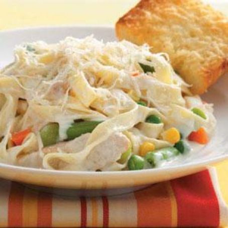 Chicken Fettuccine Alfredo with Veggies