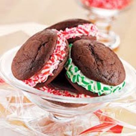 Peppermint Whoopie Pies