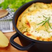 Creamy Mozzarella Potato Bake