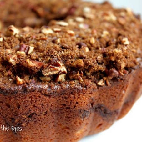 Sour Cream Coffee Cake with Cinnamon-Pecan Topping (Tate's Bake Shop)