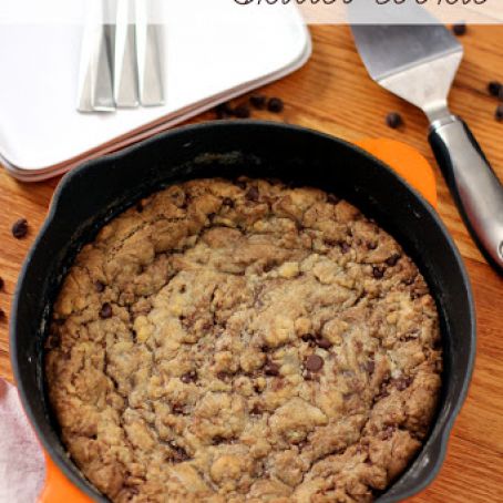 Deep Dish Chocolate Chip Skillet Cookie