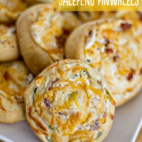 Bacon, Cheddar & Jalapeno Pinwheels