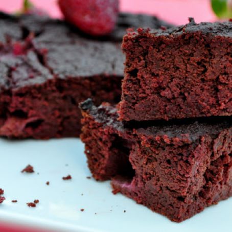 Can't Beet 'Em Paleo Strawberry Brownies