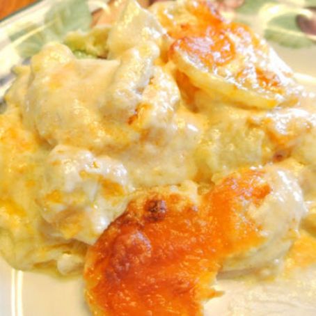 Cheddar & Gruyere Scalloped Potatoes