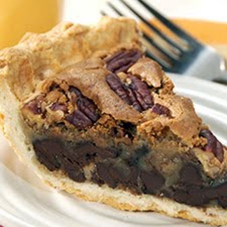 Chocolate chunk pecan pie