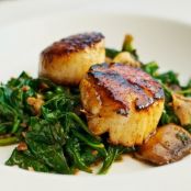 Seared Scallops with Apple Cider-Balsamic Glaze