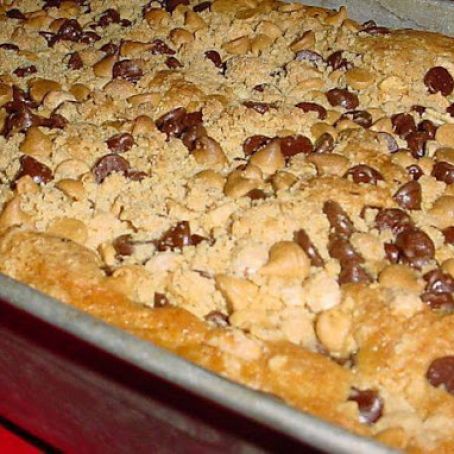 Peanut Butter Crunch Cake