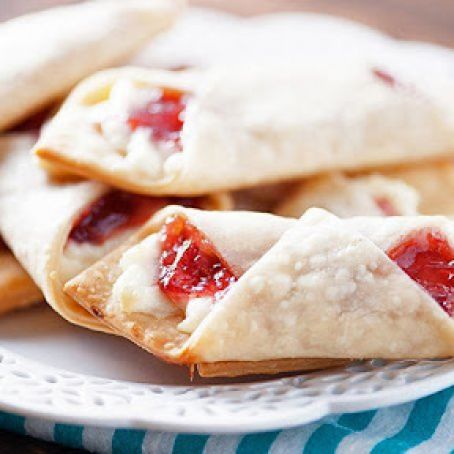 Strawberry Cream Cheese Mini Wraps