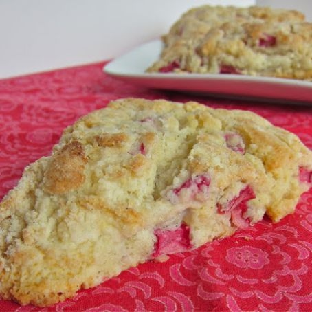 Rhubarb Vanilla Bean Scones