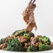 EASY BEEF AND BROCCOLI STIR FRY