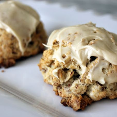 scones - GLUTEN FREE MAPLE OAT SCONES