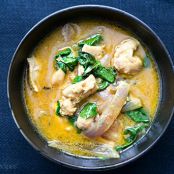 Basil Chicken in Coconut Curry Sauce