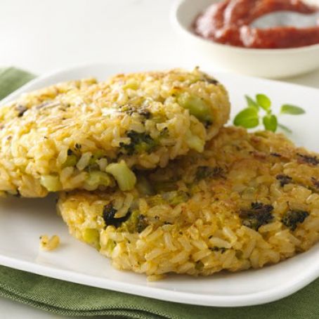 CHEESY BROCCOLI & BROWN RICE PATTIES
