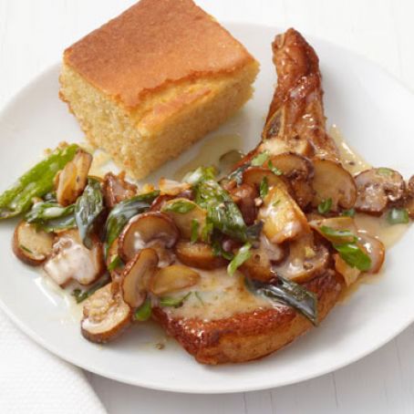 Pork Chops With Mushroom Gravy