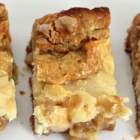 White Chocolate Macadamia Magic Bars