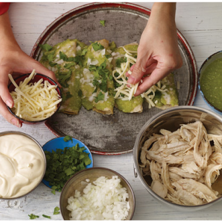 Enchiladas Verdes (Green Chicken Enchiladas)