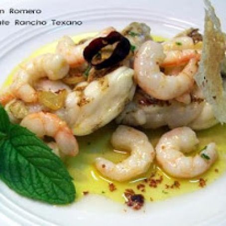 PESCADO A LA PLANCHA CON GAMBAS AL AJILLO