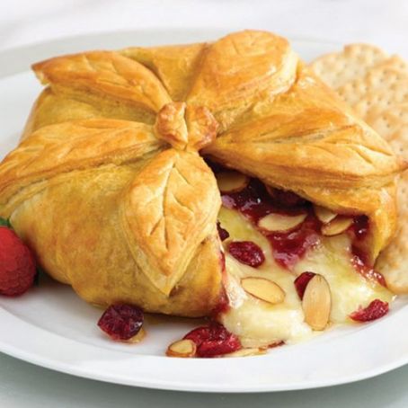 Holiday Brie en Croute