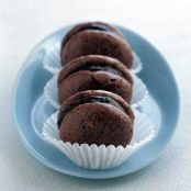 Chocolate French Macaroons