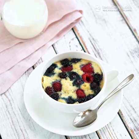 Keto Berry Mug Cake