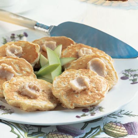 Apple Pancakes w/Cinnamon Butter