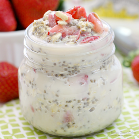 Strawberry Vanilla Overnight Oatmeal