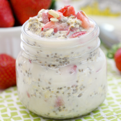 Strawberry Vanilla Overnight Oatmeal
