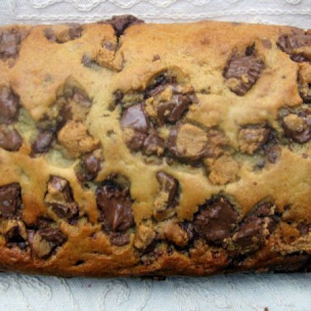 Peanut Butter Cup Banana Bread