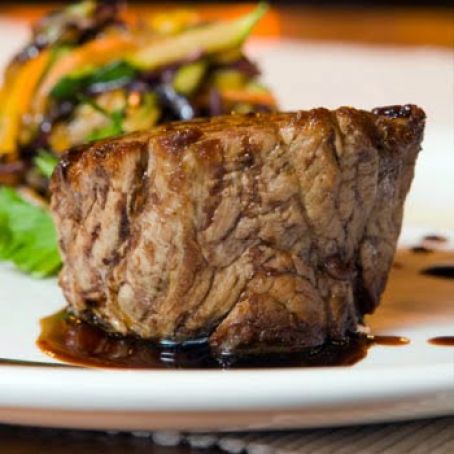 ROASTED VEAL TENDERLOINS w/BLUE CHEESE CRUST