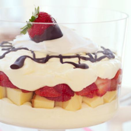 Layered Strawberry Cheesecake Bowl