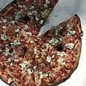 Caramelized Onion and Gorgonzola Pizza