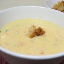 Thick N' Hearty Chicken Cheese Soup