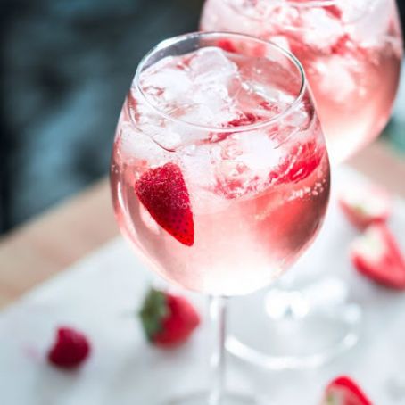 Pink Gin Prosecco Cocktail