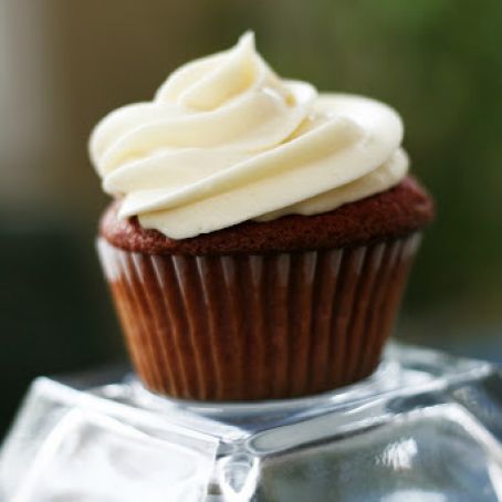 CAKE - Red Velvet Cupcakes