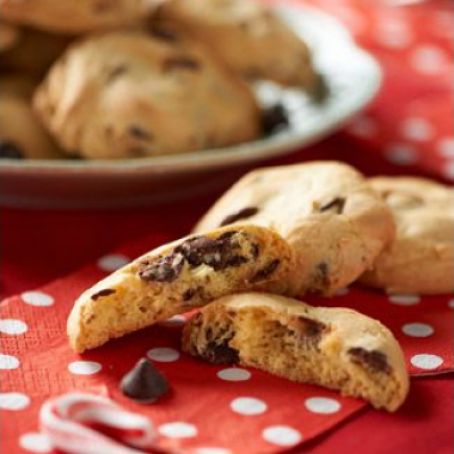 PEPPERMINT CHOCOLATE CHIP COOKIES