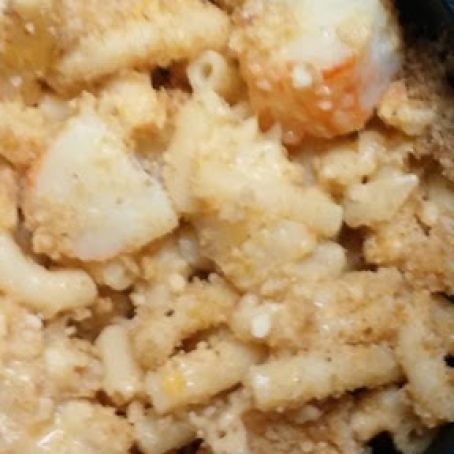 Lobster Mac with Cheddar, Brie, and Gruyere