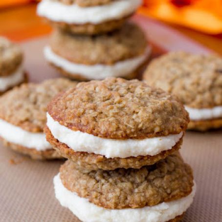 Homemade Little Debbie Oatmeal Cream Pies