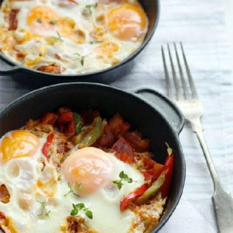 Shakshuka eggs