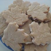 Maple Leaf Sandwich Cookies