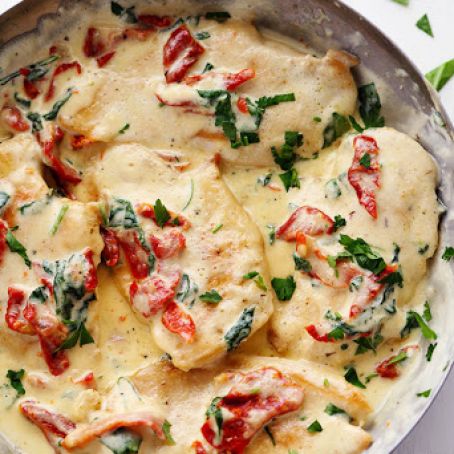 CREAMY TUSCAN GARLIC CHICKEN