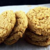 Peanut butter cookies (soft and chewy)