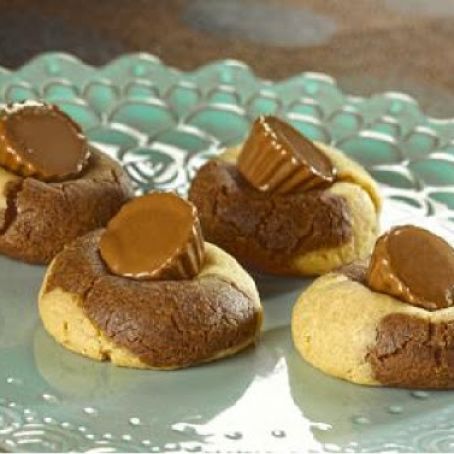 PEANUT BUTTER AND CHOCOLATE MARBLED COOKIES