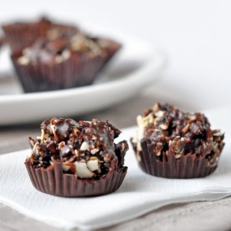 bites - Chocolate almond crackles