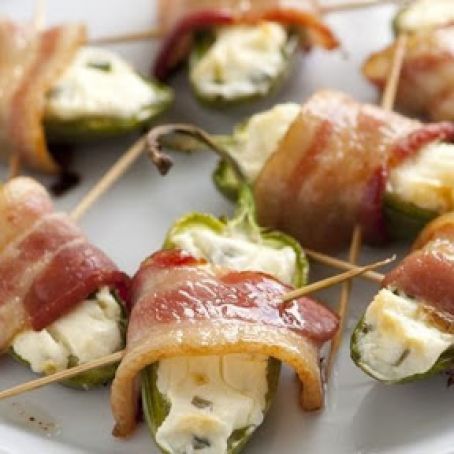 Bacon-Wrapped Jalapeño Poppers