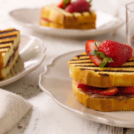 Chocolate-strawberry Panini