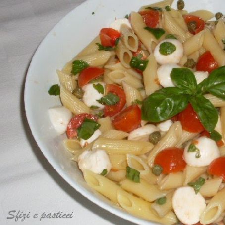 Italian pasta caprese