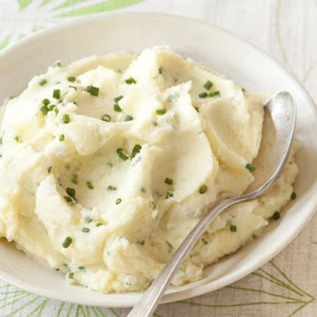 CREAM CHEESE AND CHIVE MASHED POTATOES